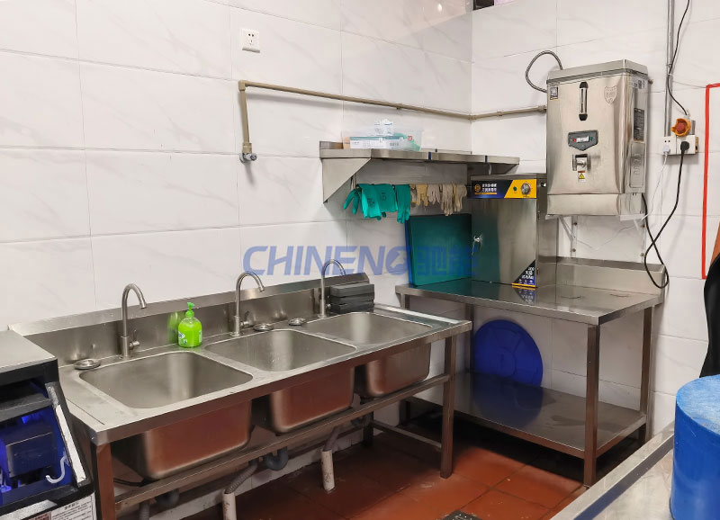 廣州白云天降美食機器人中餐廳廚房洗消間設備